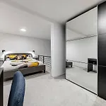 Chic Loft Bp: Industrial Gem * Budapeszt