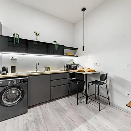 아파트 Chic Loft Bp: Industrial Gem *
