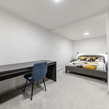 Apartamento Chic Loft Bp: Industrial Gem *