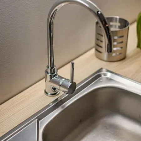 Chic Loft Bp: Industrial Gem *