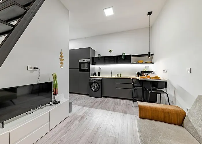 Daire Chic Loft Bp: Industrial Gem *